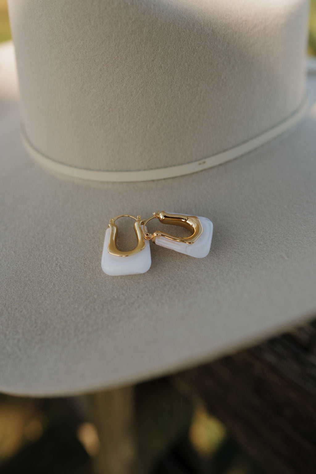 'Kelli' Hoop in Milk White