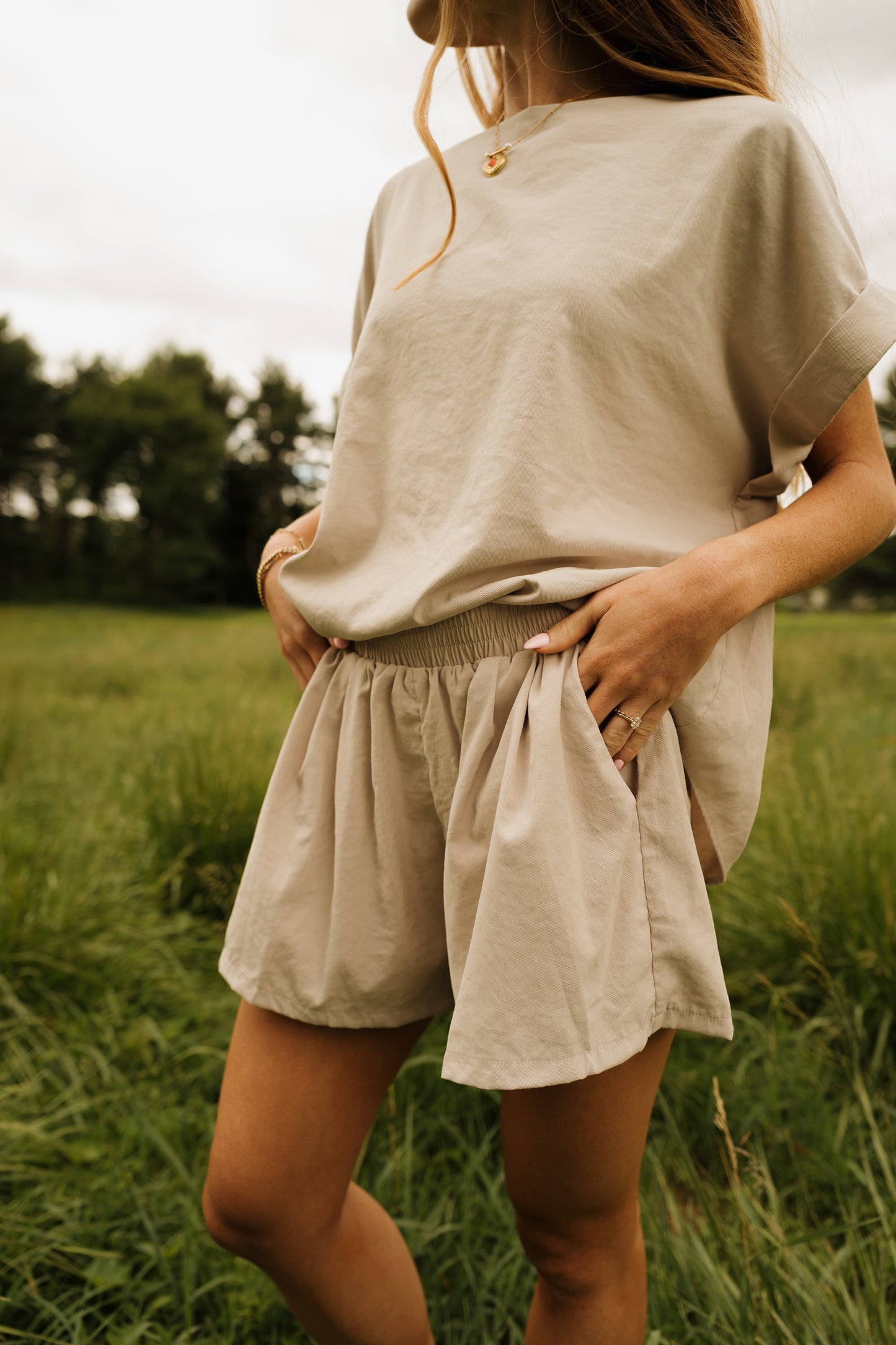 'Macy' Set in Taupe