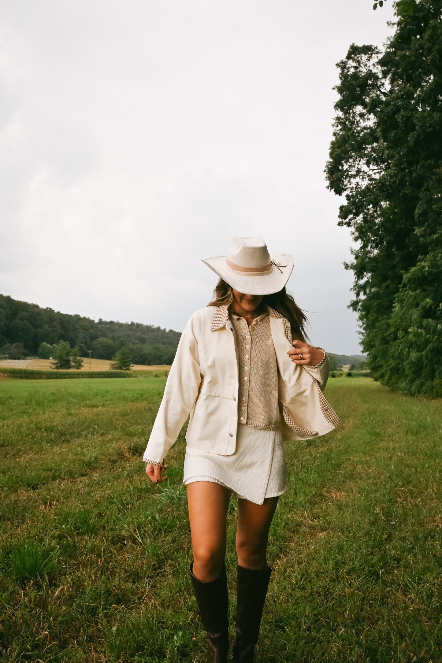 'Russet' Gingham Barn Jacket in Cream