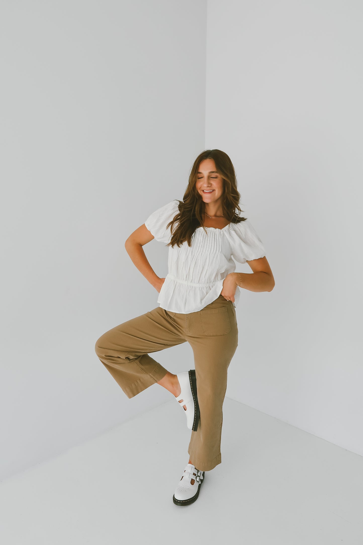 'Millie' Wide Leg Pants in Khaki
