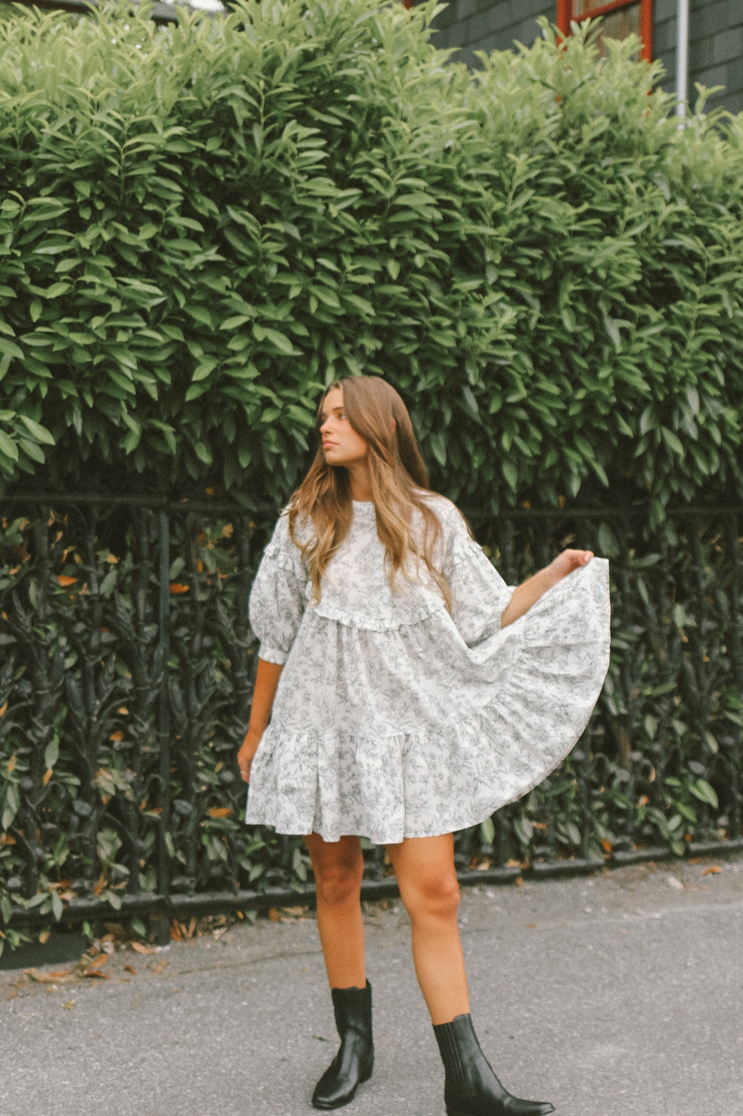 'Kinna' Dress in Black Floral