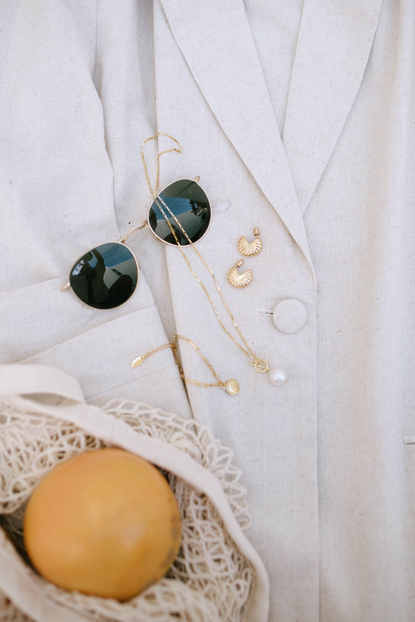 'Duke' Ribbed Earrings in Gold