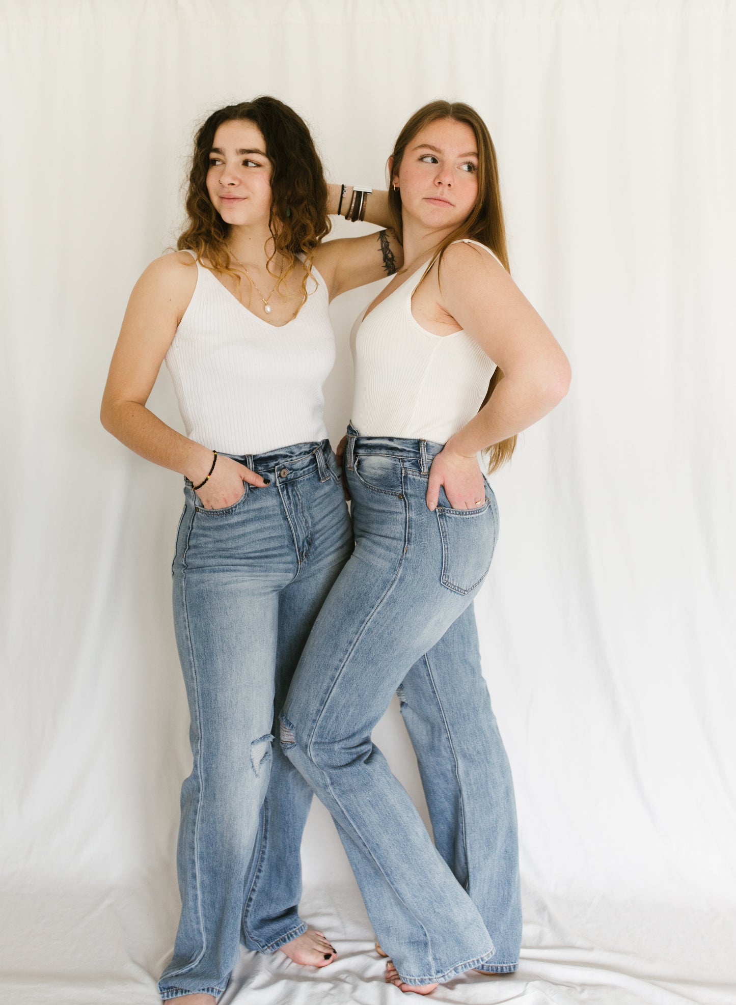 'Malcolm' 90's Straight Jeans in Light Wash