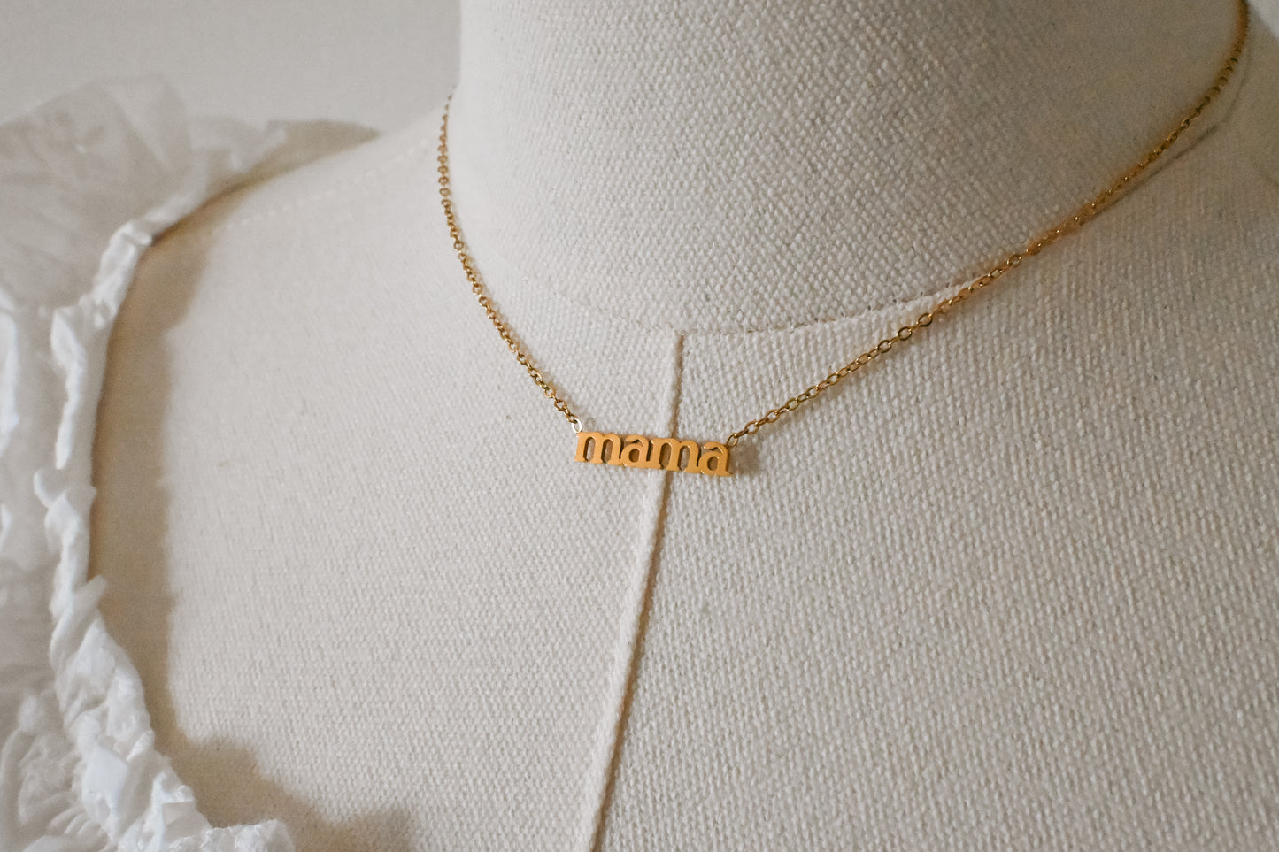 'Mama' 18K Gold Necklace