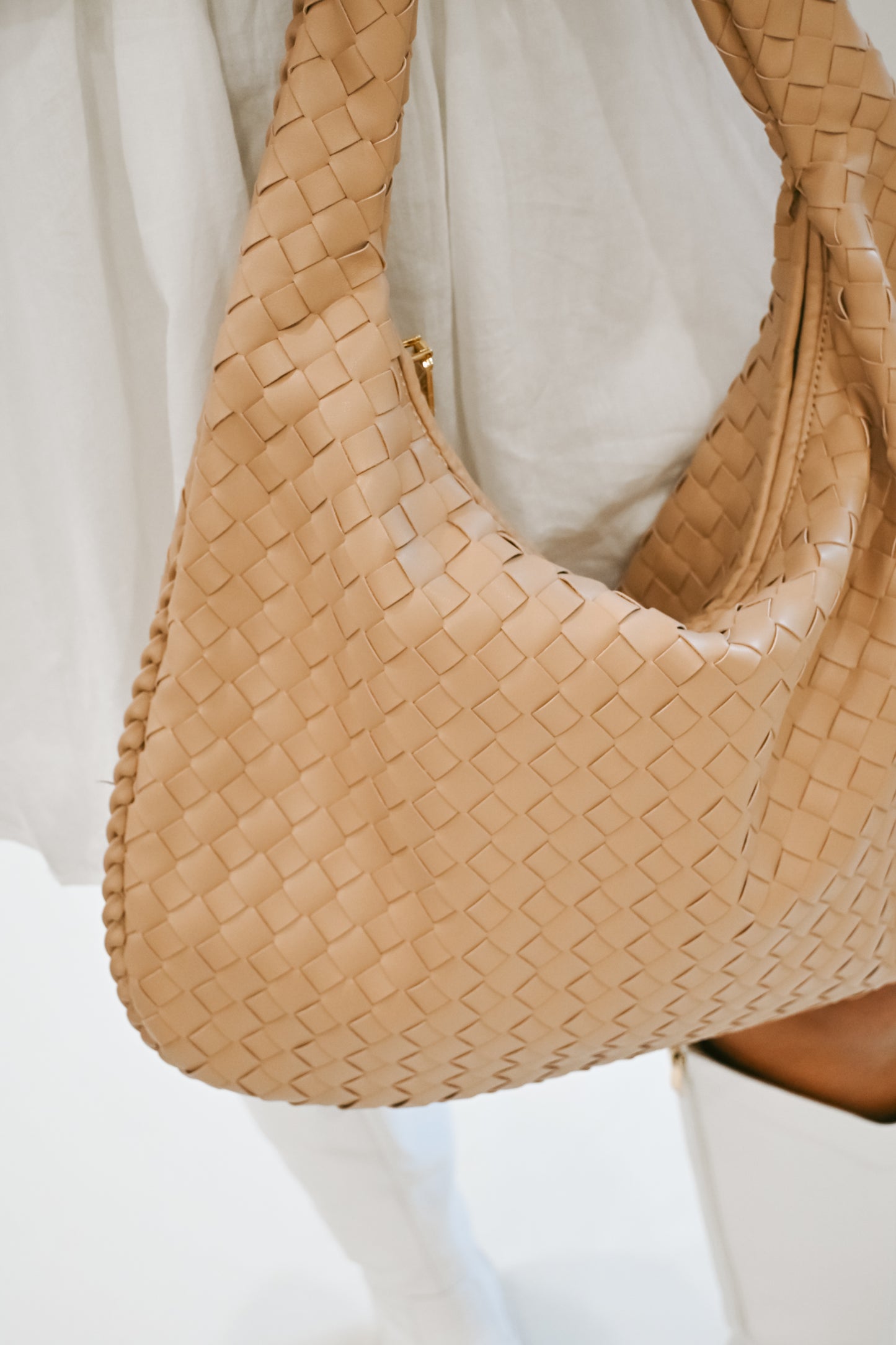 'Victoria' Woven Hobo Bag