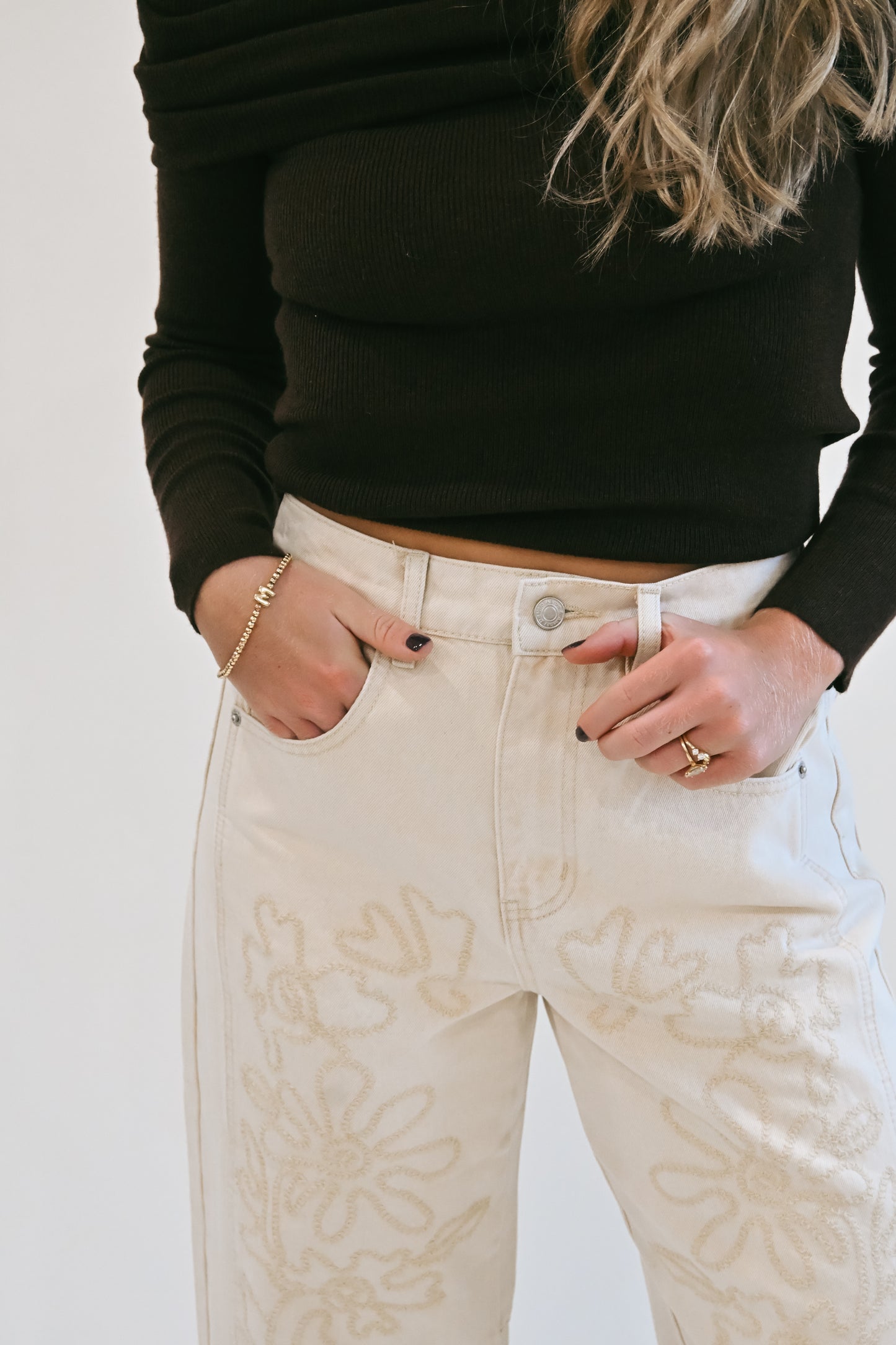 RESTOCKED ‘Windom' Embroidered Barrel Jeans