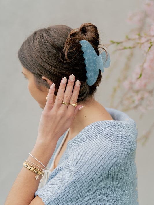 Oversized Claw Clip in Blue Pearl
